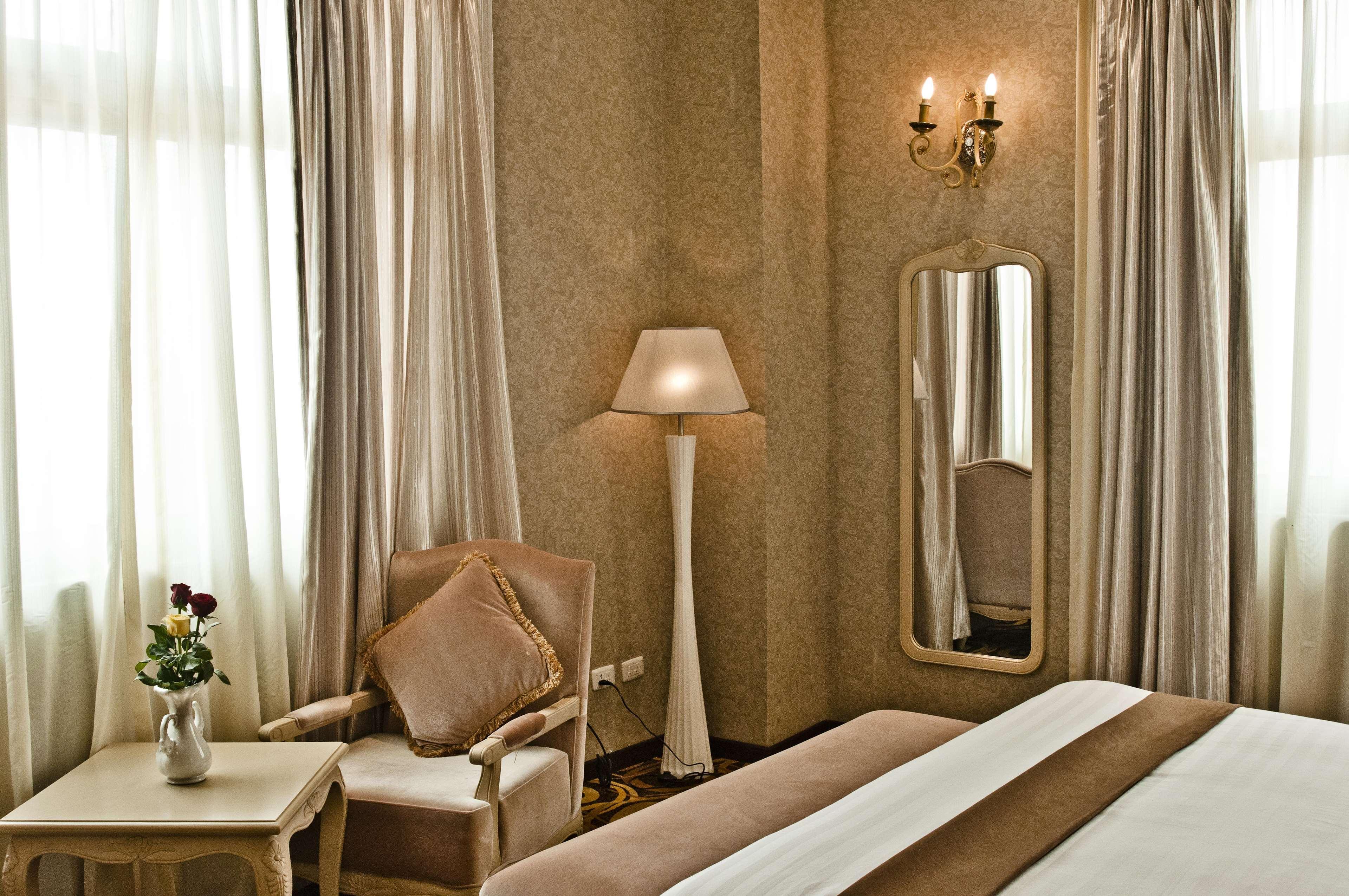 Ambassador Hotel Аддис-Абеба Экстерьер фото